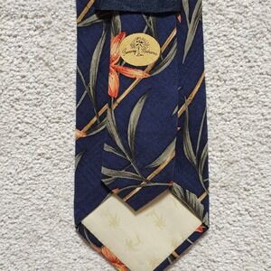 Tommy Bahama Mens Navy Floral Silk Necktie Hand Made